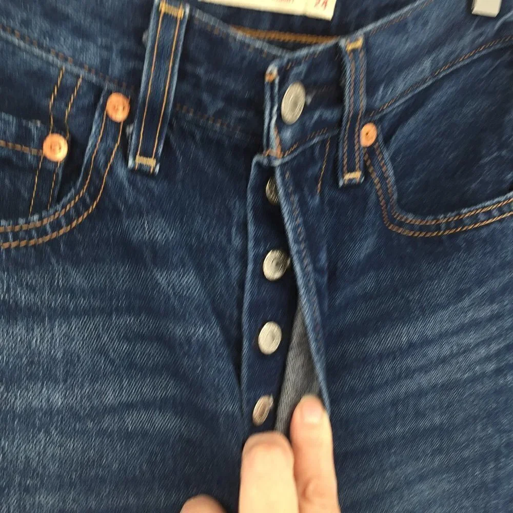 Levis levis ribcage